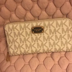 Michael Kors wallet